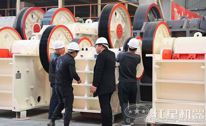 用戶來廠考察，多種設(shè)備型號讓用戶眼見為實