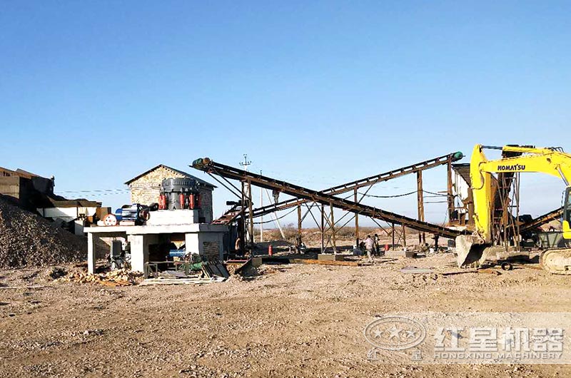 顎式破碎機、圓錐破碎機作業(yè)現(xiàn)場
